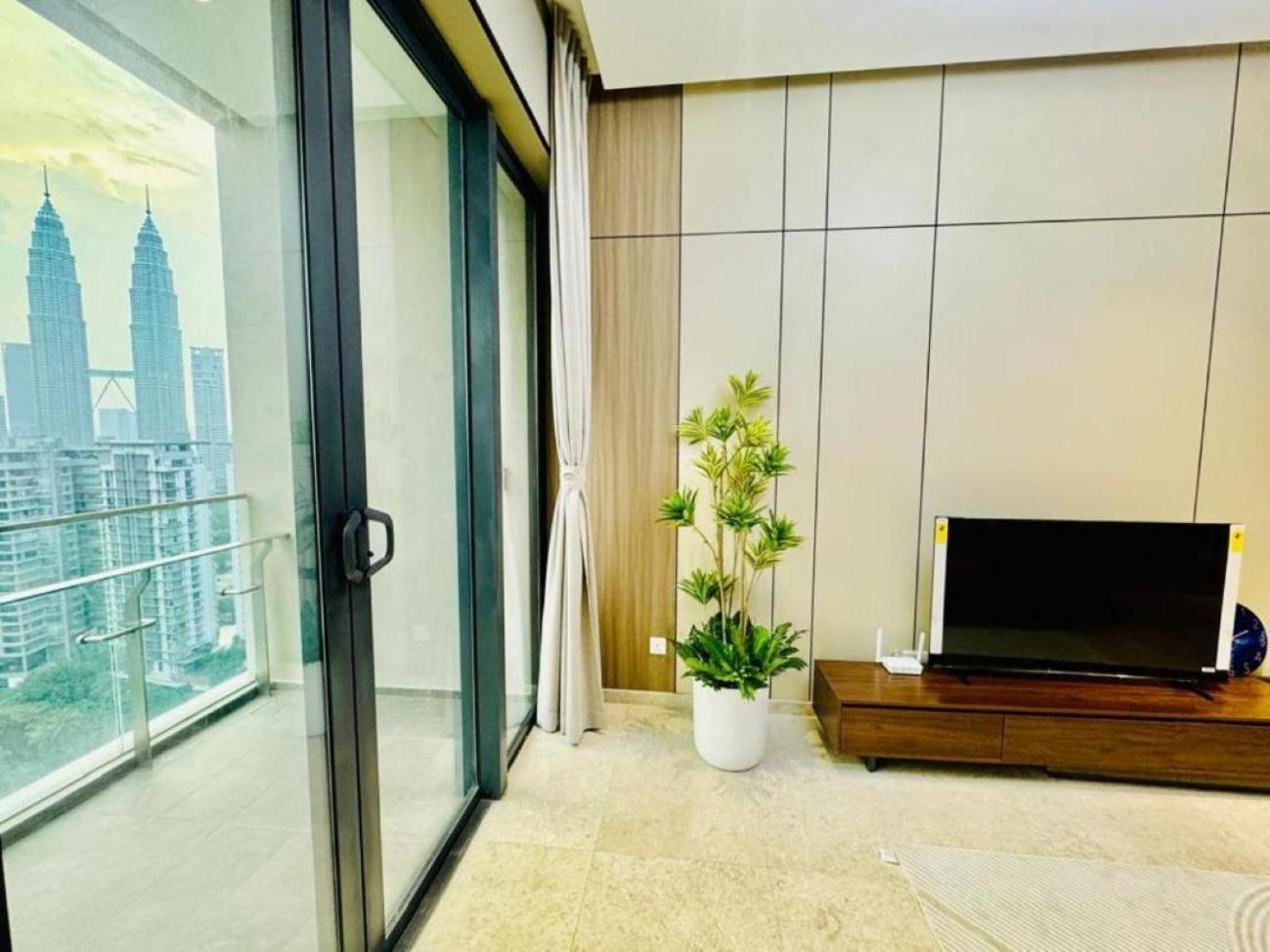 Crown Suites The Manor Klcc Kuala Lumpur City Center Exterior foto