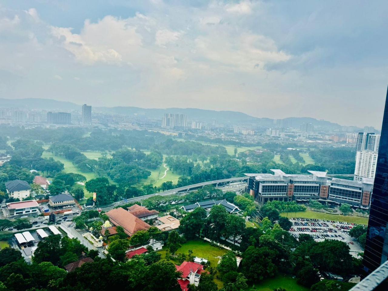 Crown Suites The Manor Klcc Kuala Lumpur City Center Exterior foto